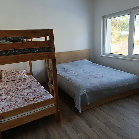 別荘 Namelis Kunigiskese パランガ